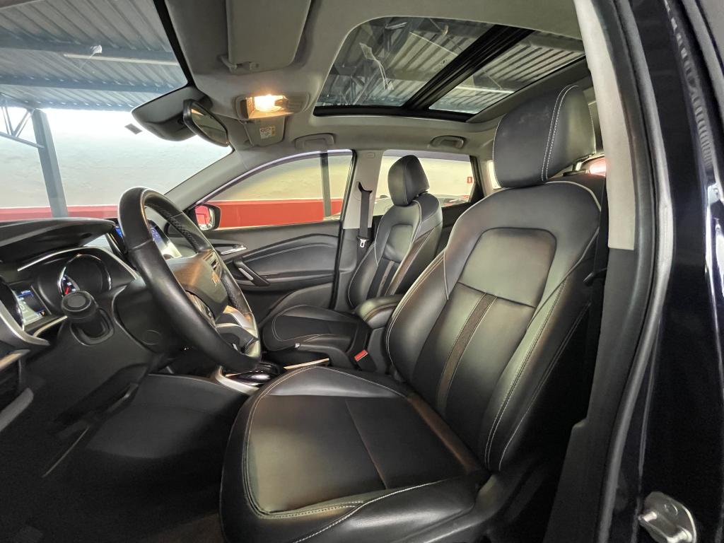 CHEVROLET Tracker - Foto