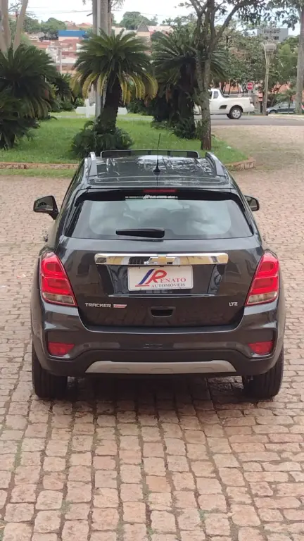 CHEVROLET Tracker - Foto