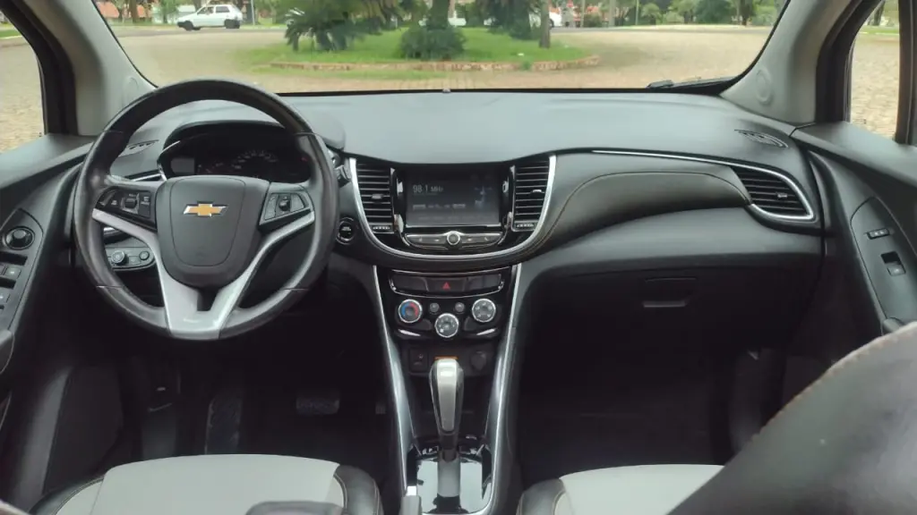 CHEVROLET Tracker - Foto