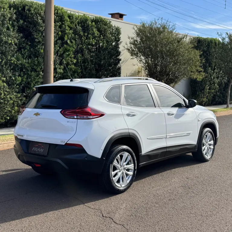 CHEVROLET Tracker - Foto