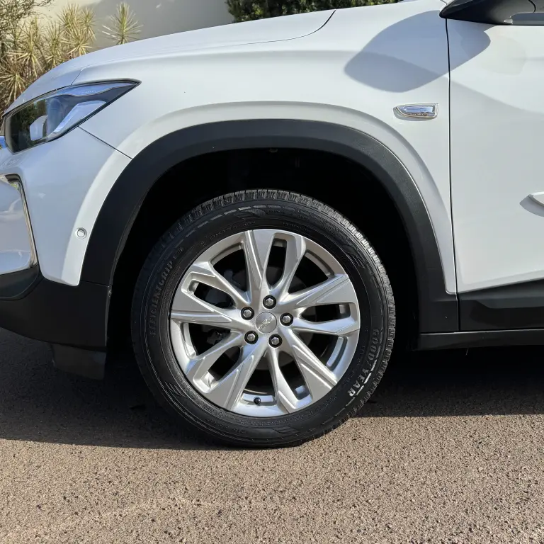 CHEVROLET Tracker - Foto