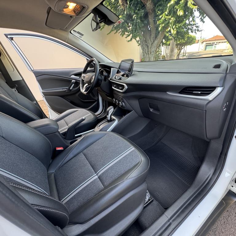 CHEVROLET Tracker - Foto