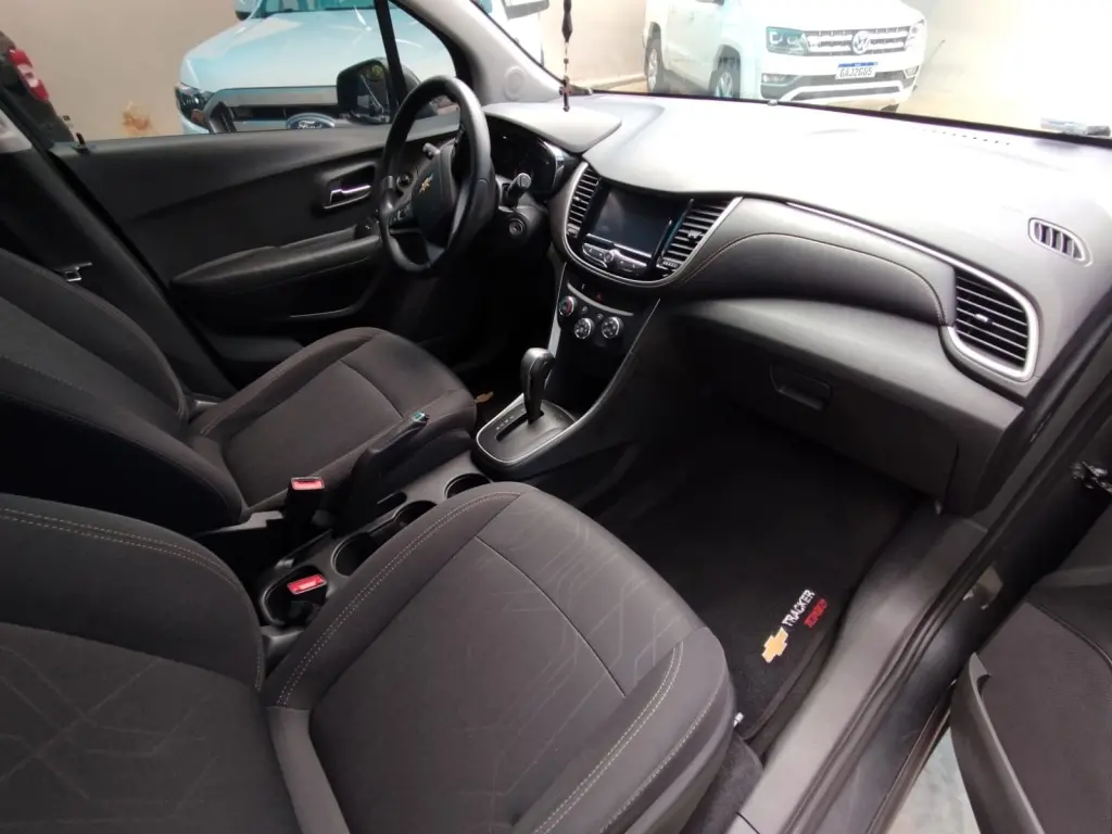 CHEVROLET Tracker - Foto