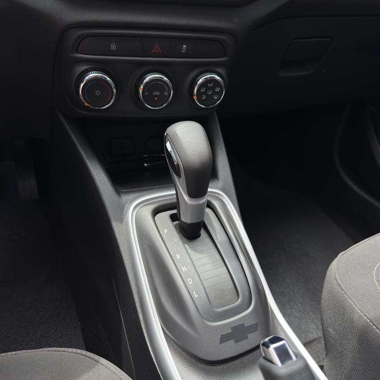 CHEVROLET Tracker - Foto