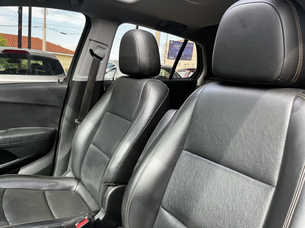 CHEVROLET Tracker - Foto