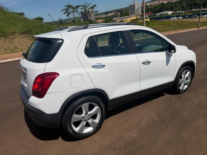 CHEVROLET Tracker - Foto