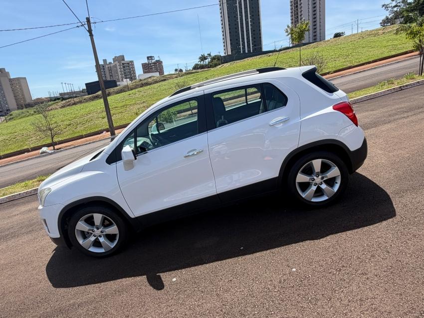 CHEVROLET Tracker - Foto