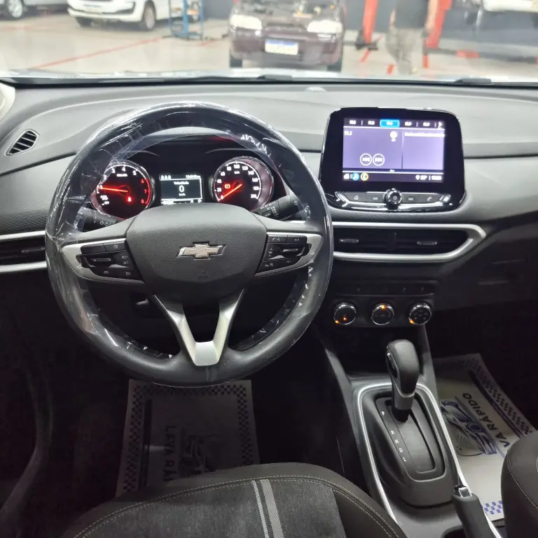 CHEVROLET Tracker - Foto