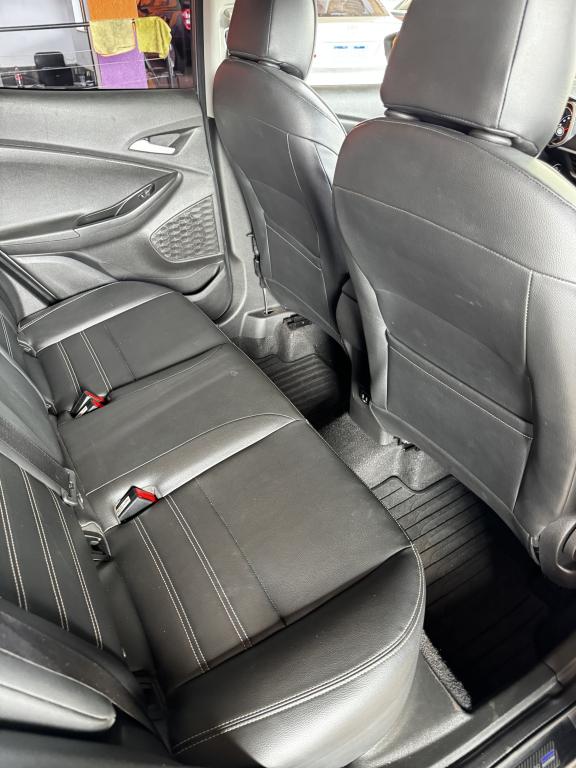 CHEVROLET Tracker - Foto