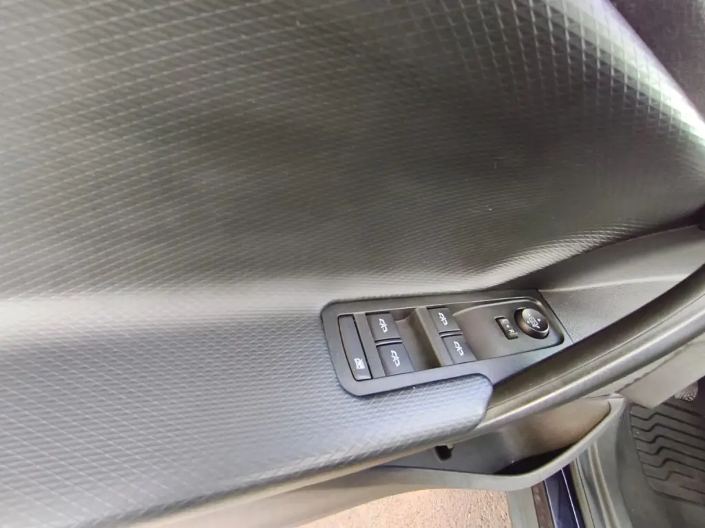 CHEVROLET Tracker - Foto