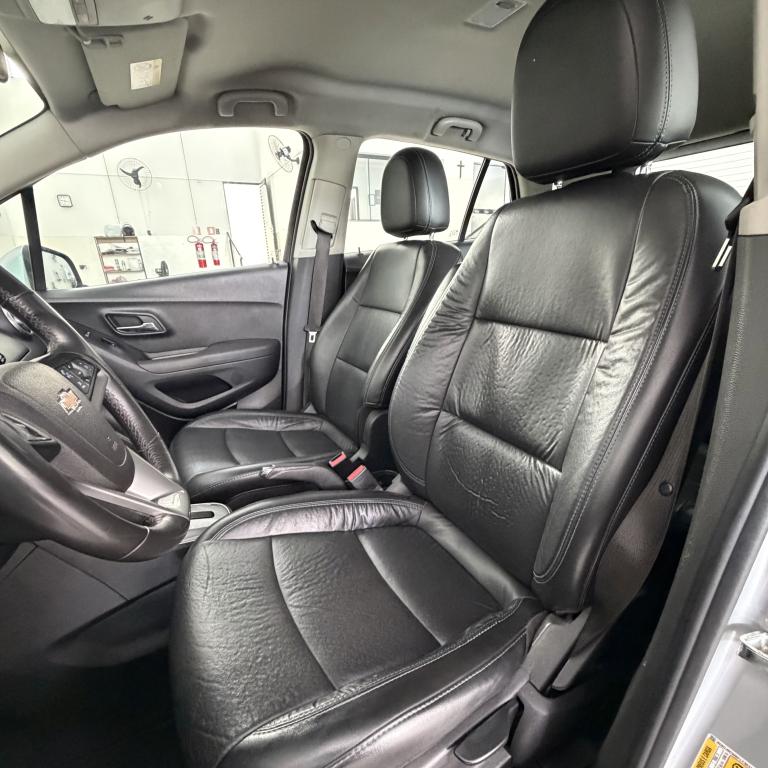 CHEVROLET Tracker - Foto