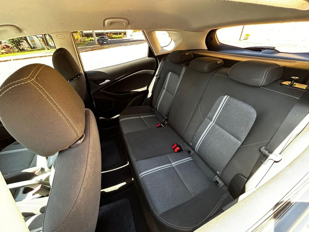 CHEVROLET Tracker - Foto