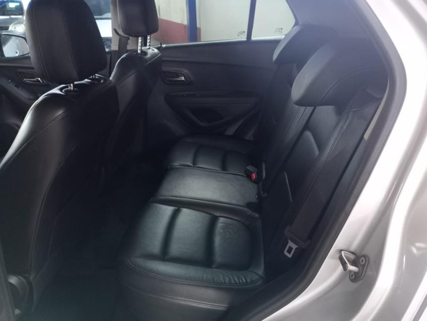 CHEVROLET Tracker - Foto