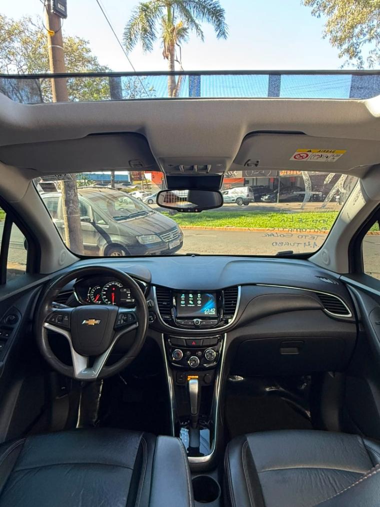CHEVROLET Tracker - Foto