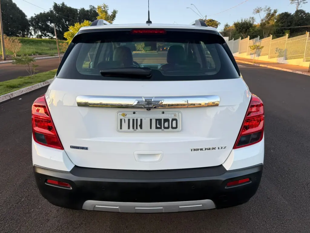 CHEVROLET Tracker - Foto