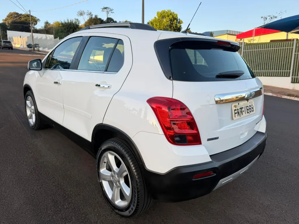 CHEVROLET Tracker - Foto