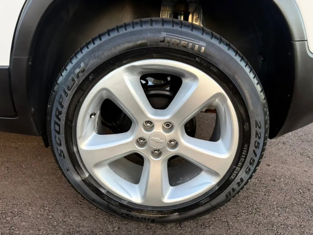 CHEVROLET Tracker - Foto