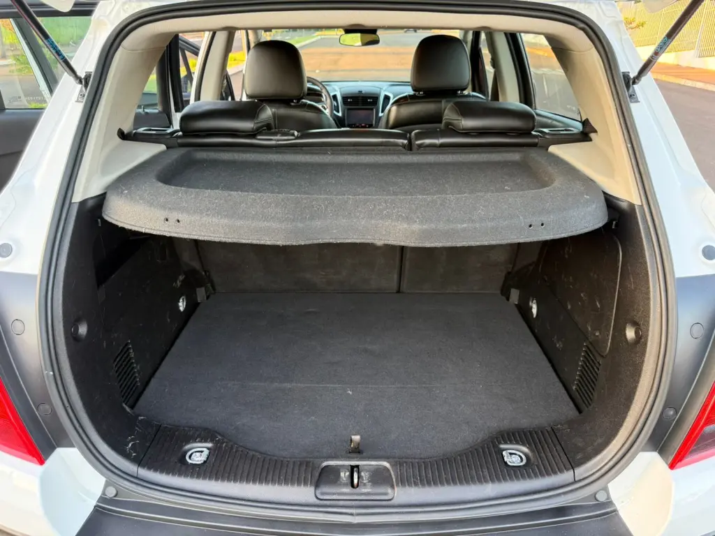 CHEVROLET Tracker - Foto
