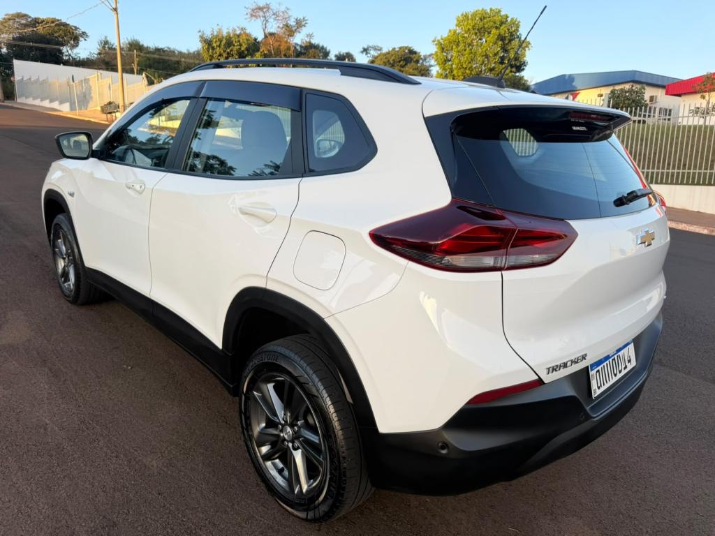 CHEVROLET Tracker - Foto