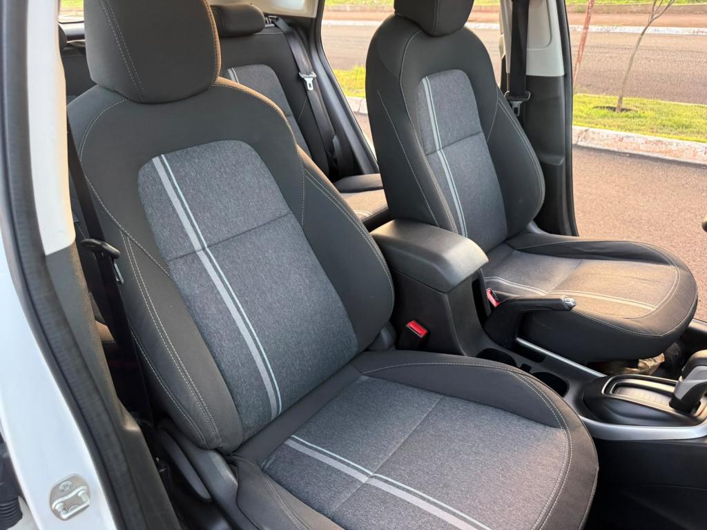 CHEVROLET Tracker - Foto