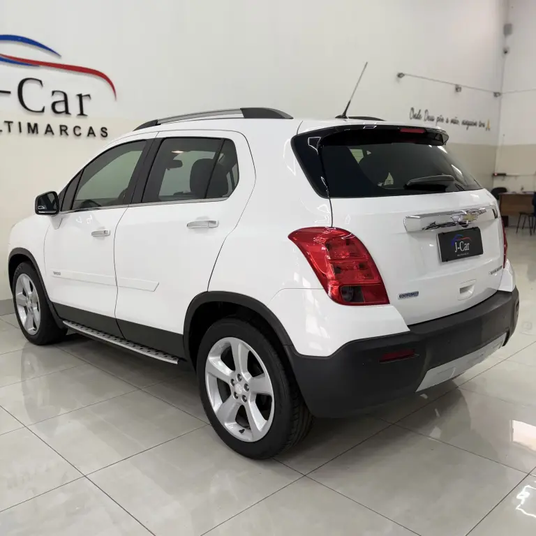 CHEVROLET Tracker - Foto
