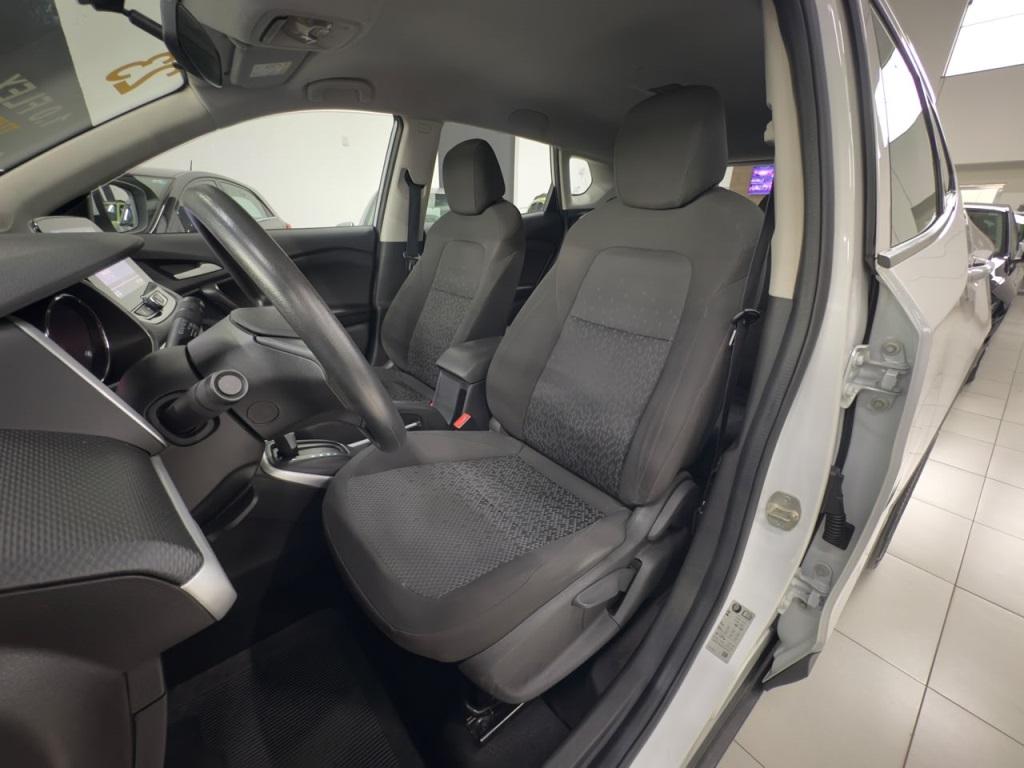 CHEVROLET Tracker - Foto