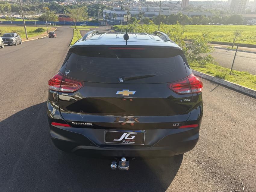 CHEVROLET Tracker - Foto