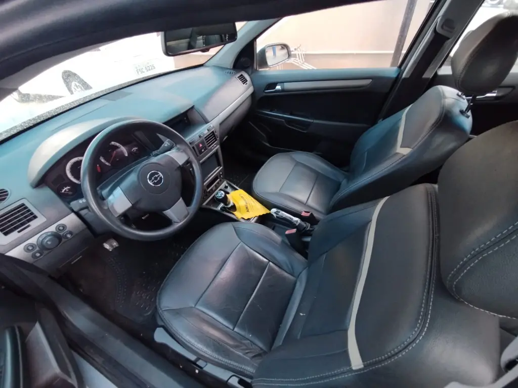 CHEVROLET Vectra Hatch - Foto