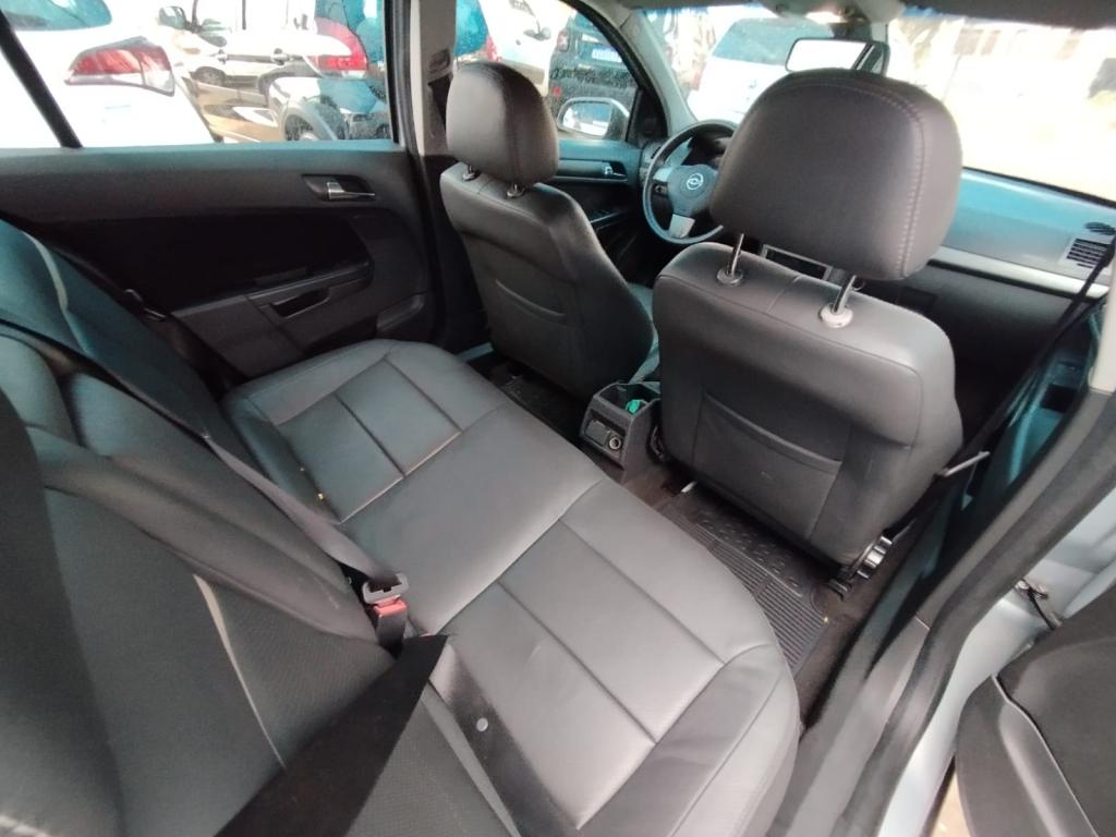 CHEVROLET Vectra Hatch - Foto