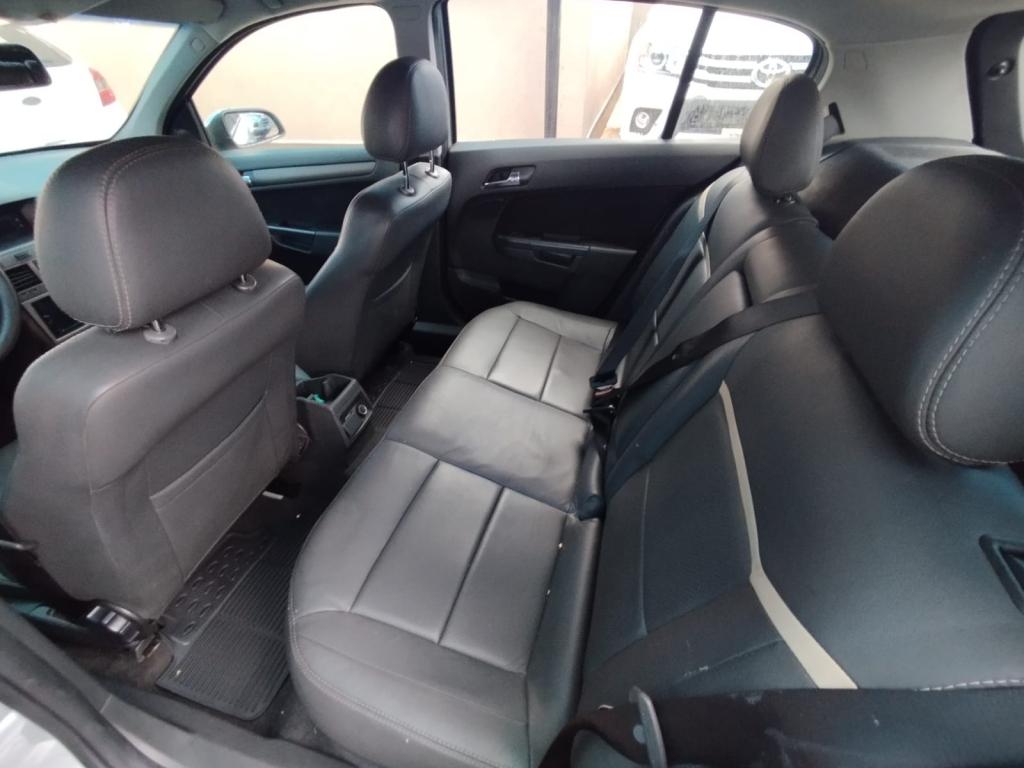 CHEVROLET Vectra Hatch - Foto