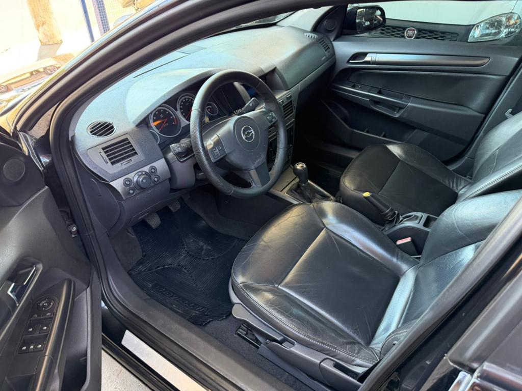 CHEVROLET Vectra Hatch - Foto