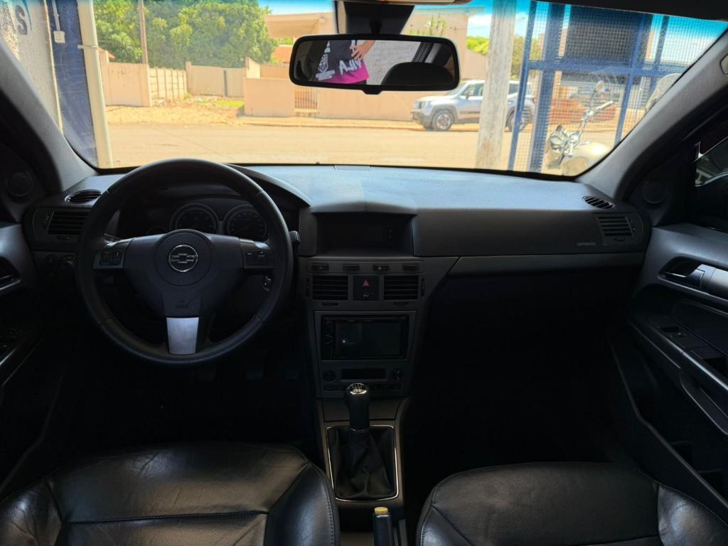 CHEVROLET Vectra Hatch - Foto