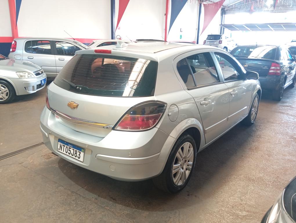 CHEVROLET Vectra Hatch - Foto