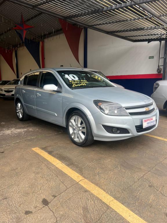 CHEVROLET Vectra Hatch