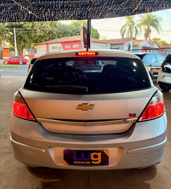 CHEVROLET Vectra Hatch - Foto