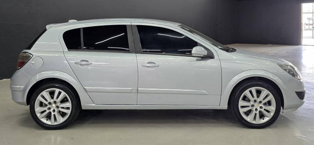 CHEVROLET Vectra Hatch - Foto