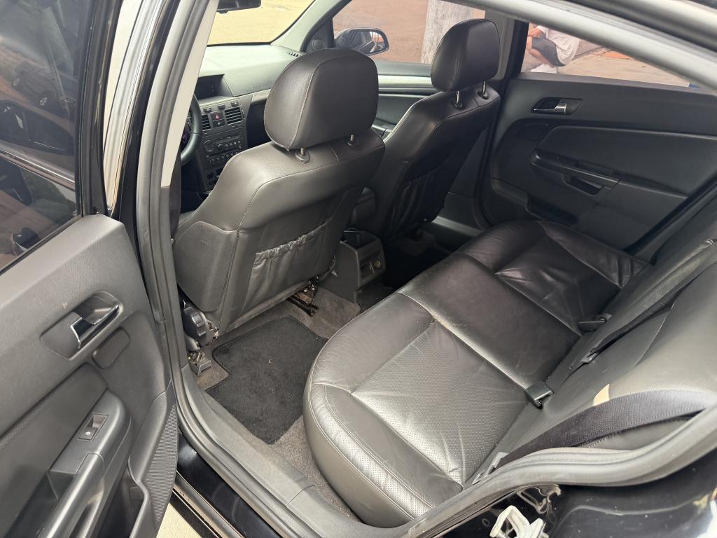 CHEVROLET Vectra Sedan - Foto