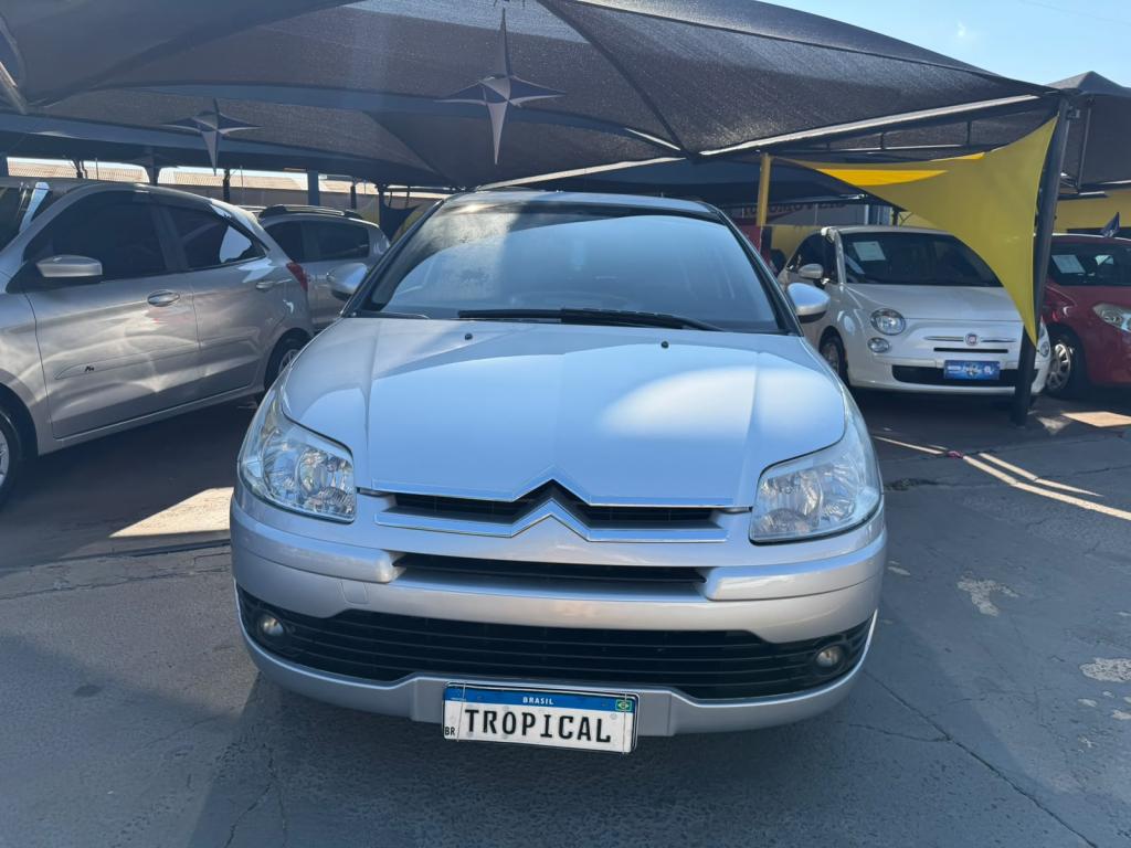 CITROEN C4 Hatch - Foto