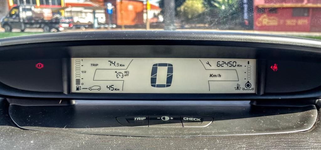 CITROEN C4 Hatch - Foto