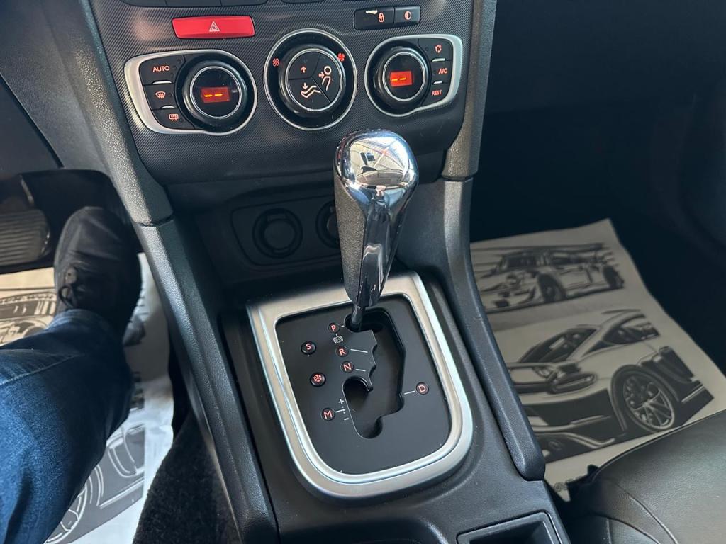 CITROEN C4 Sedan - Foto