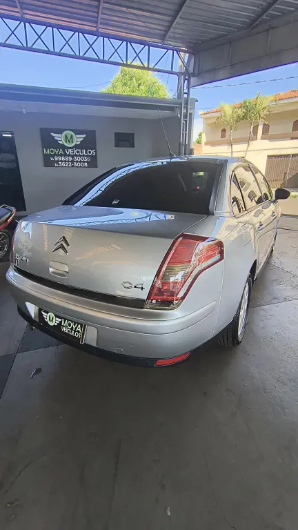 CITROEN C4 Sedan - Foto