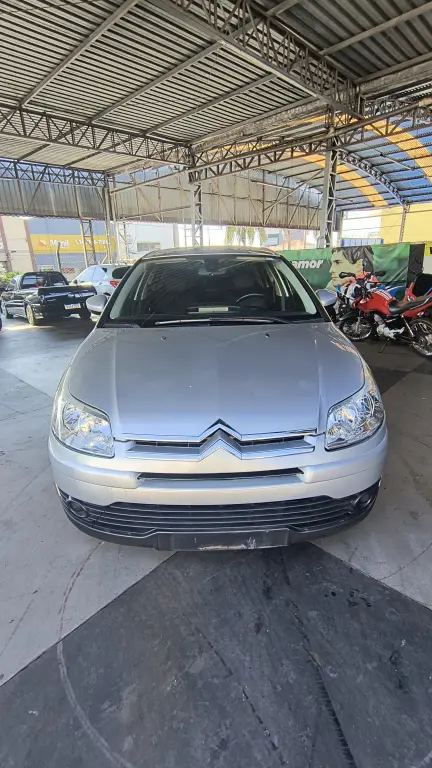 CITROEN C4 Sedan - Foto