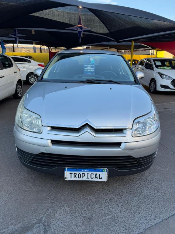 CITROEN C4 Sedan - Foto
