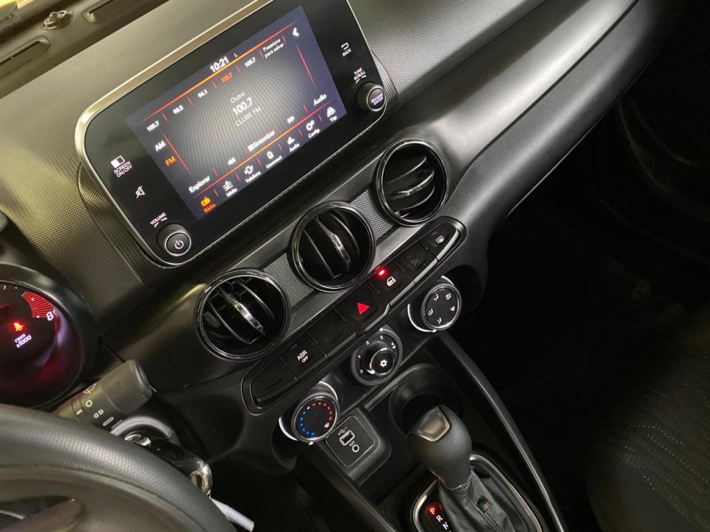 FIAT Cronos - Foto