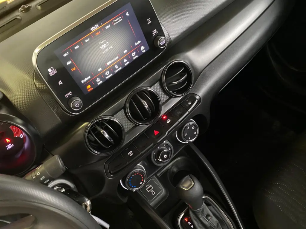 FIAT Cronos - Foto