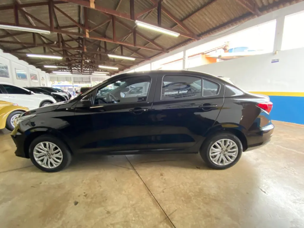 FIAT Cronos - Foto