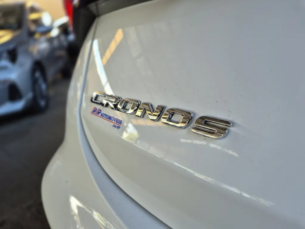 FIAT Cronos - Foto