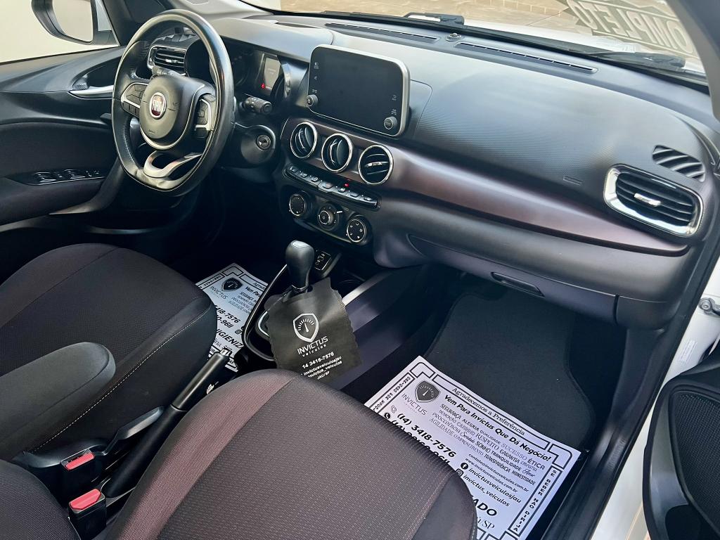 FIAT Cronos - Foto