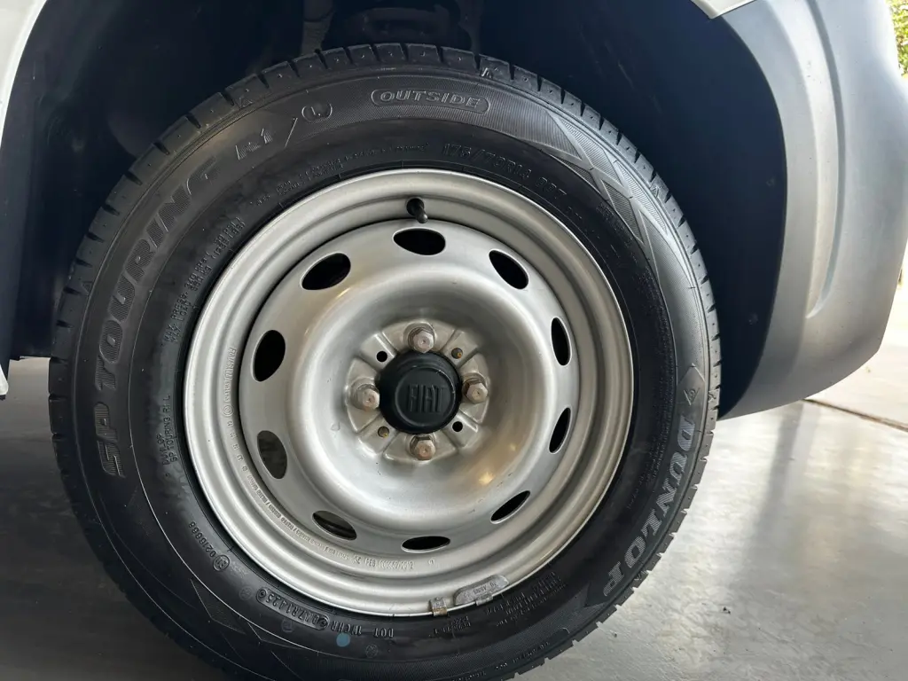 FIAT Fiorino Furgão - Foto