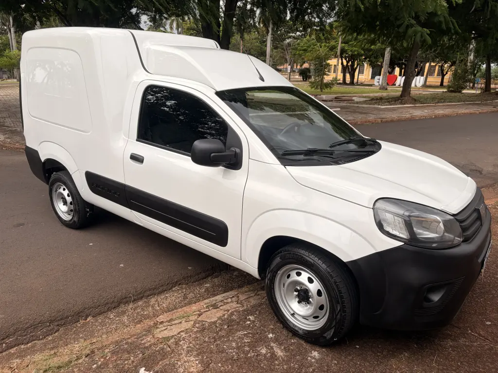 FIAT Fiorino Furgão - Foto